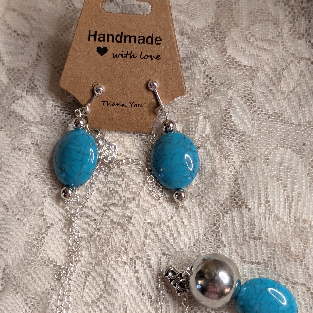 Hand Crafted Blue  Silver Plated Necklace Set